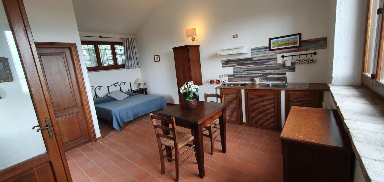 Poloturisticoumbria Rustico Con Piscina Vista Lago Passignano sul Trasimeno Bagian luar foto