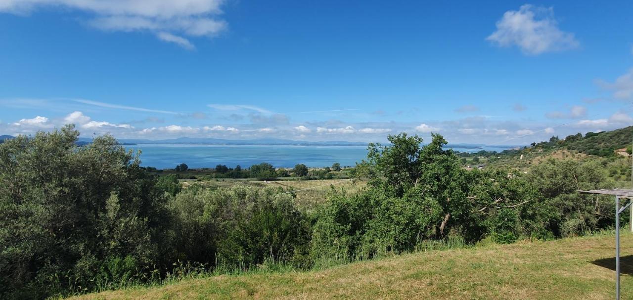 Poloturisticoumbria Rustico Con Piscina Vista Lago Passignano sul Trasimeno Bagian luar foto